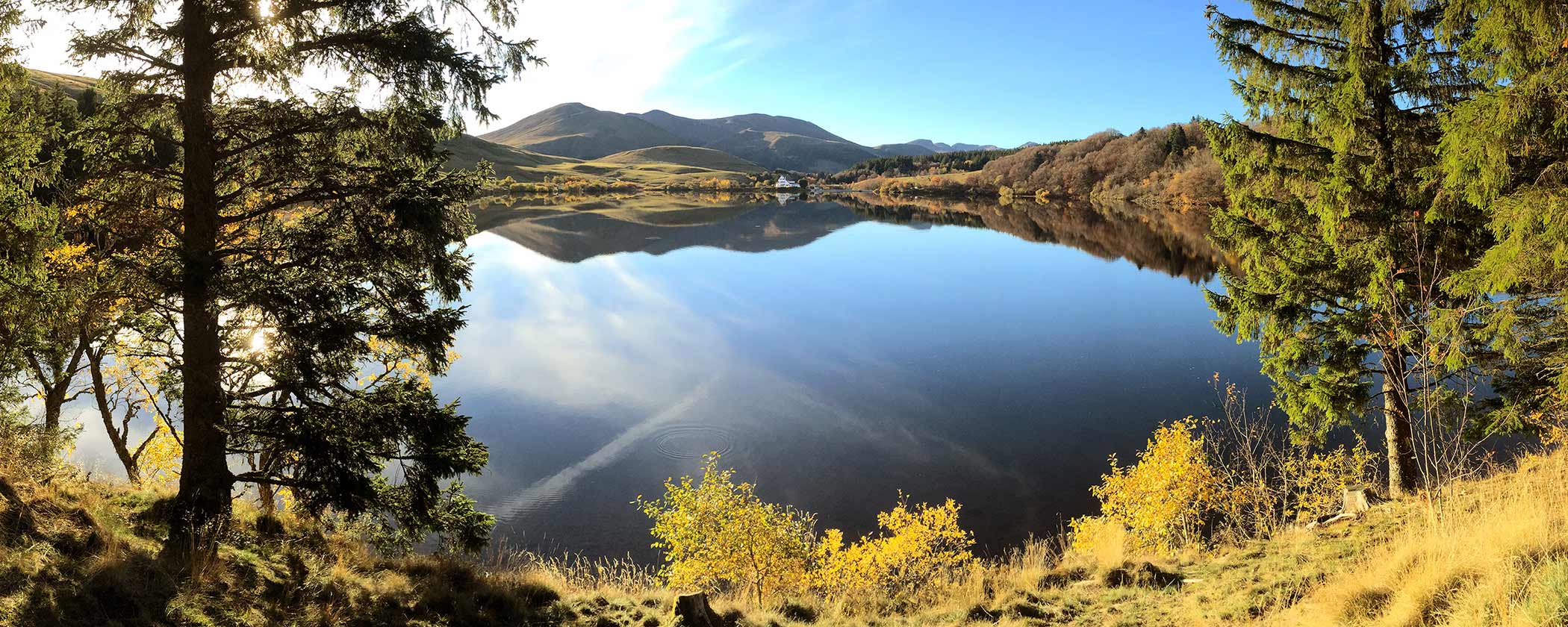 Le Lac de Guéry et l’Auberge